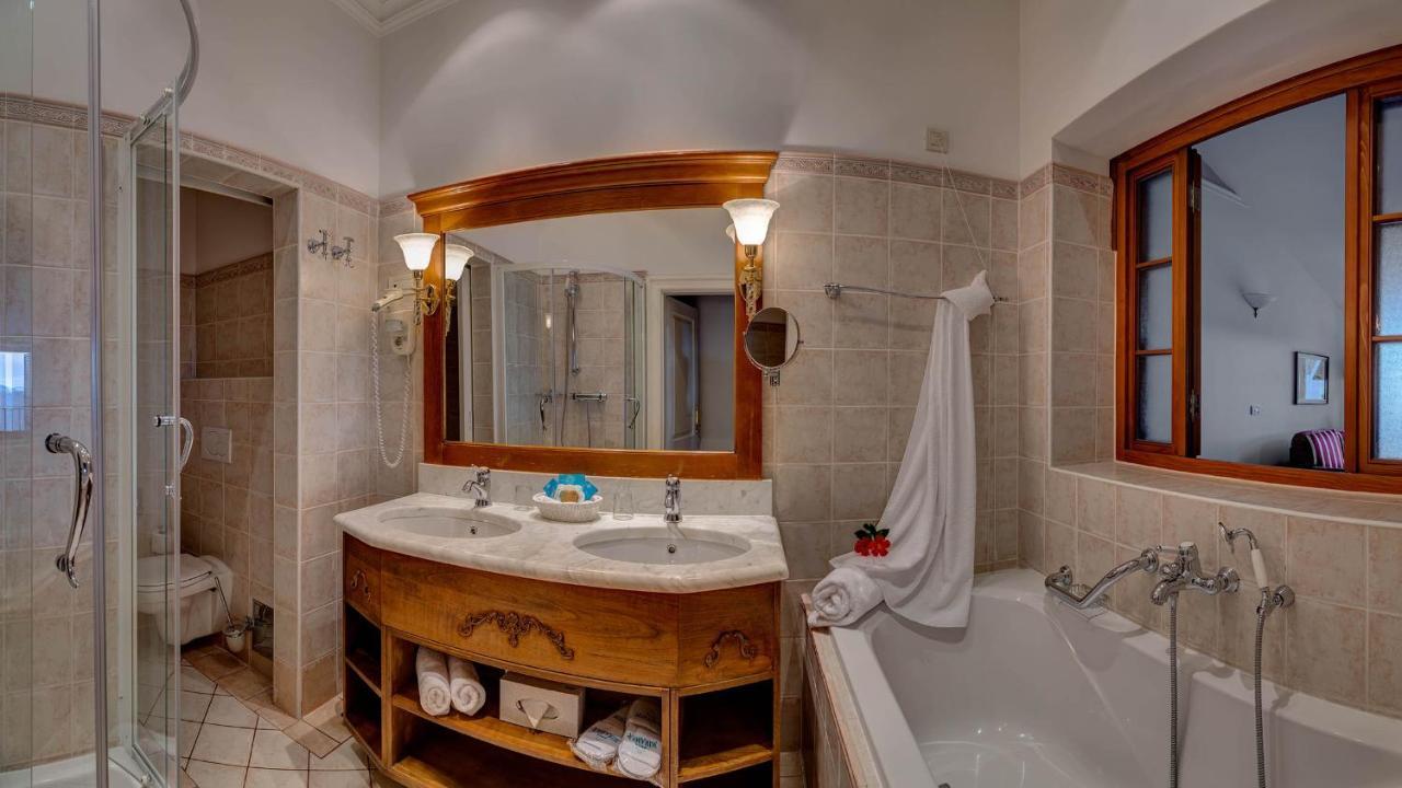 Hotel Miramar Opatija Luaran gambar